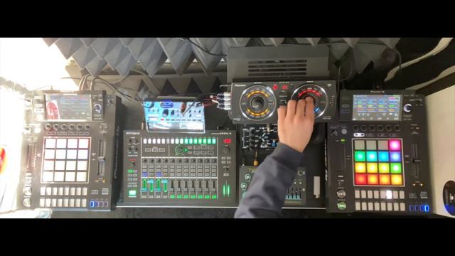 BlanQ Live Set 95bpm смотреть онлайн