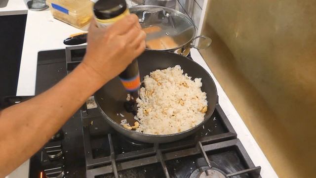 Egg Fried Rice - Takeaway Quality смотреть онлайн