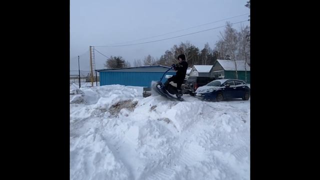 Катаем на мотосноуборде по обскому водохранилищу смотреть онлайн