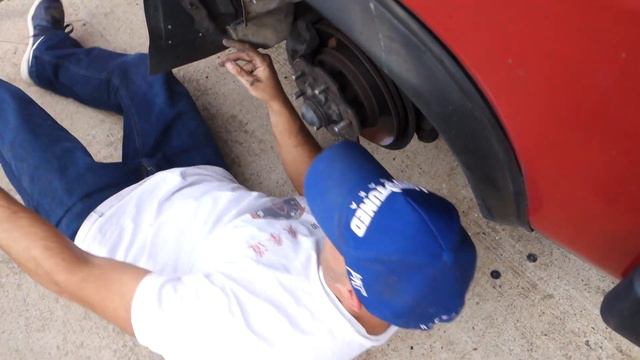 D21 Hardbody Fender Mirror Install смотреть онлайн