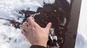 Снег на скатной крыше из профлиста. Что делать?