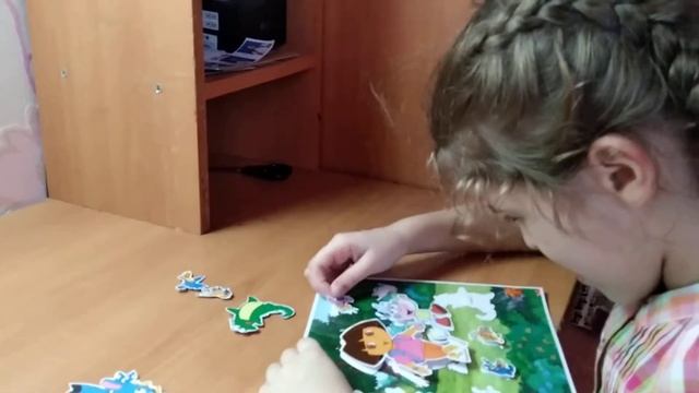 Аутизм победим! Занятие за столом- найди тень (Январь 2018, 7 лет 11 мес)