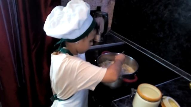 Поваренок Николай *Украинский обед*