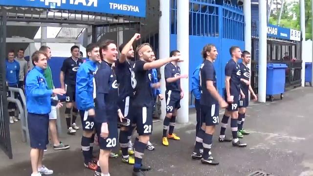 Команда благодарит болельщиков после матча «Сатурн» - «Химки» - 3:0 смотреть онлайн