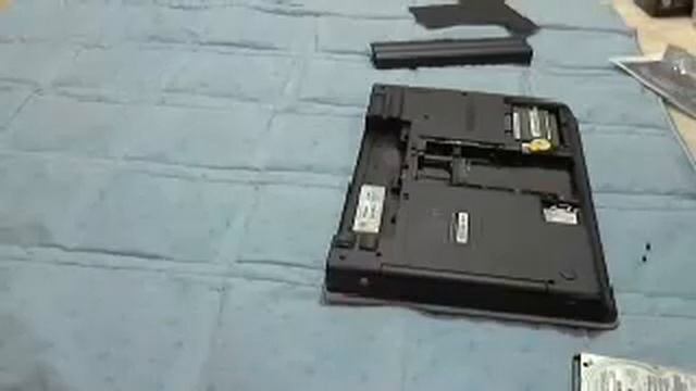 Lenovo E420 HDD交換作業 смотреть онлайн