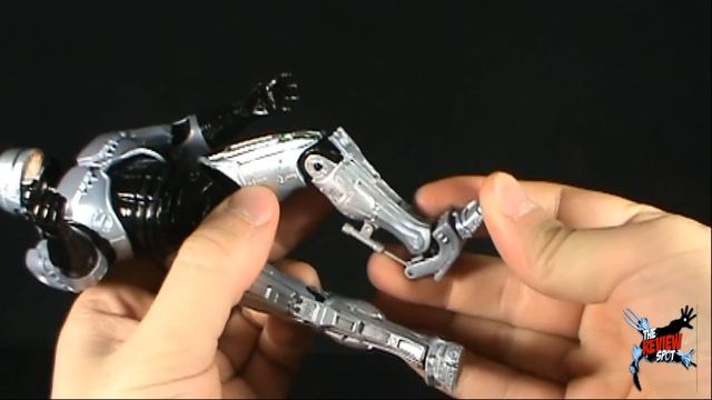 Toy Spot - Neca Robocop with Spring Loaded Holster смотреть онлайн