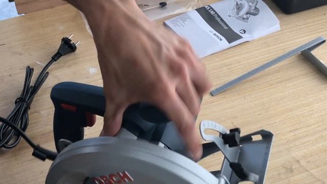 Quick Unboxing and Review of Bosch GKS 140 Circular Saw смотреть онлайн