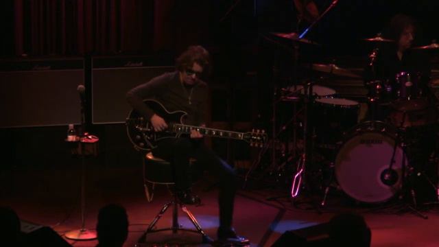 Johnny A. - performing Stevie Wonder's "Superstition" смотреть онлайн