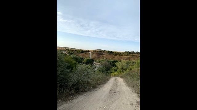 Aleksei Blinov читает стихотворение "Вчера я думал о тебе" под свою музыку смотреть онлайн