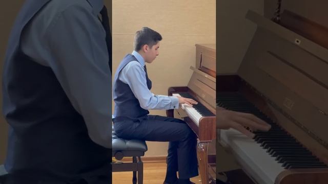 Эдвард Григ-«Свадебный день в Трольхаугене» смотреть онлайн