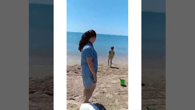 Кто просил море?) Как и обещала ловите)) Витязево) посёлок курорт. смотреть онлайн