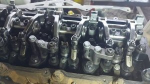 How to adjust valve clearance.Man D2066