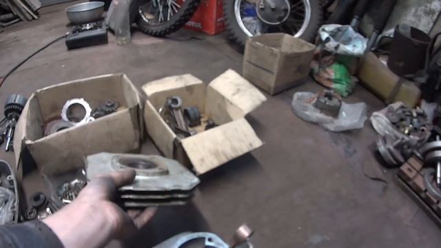 МОТОЦИКЛ СОВА СБОРКА МОТОРА. ДЕНЬ 1 смотреть онлайн