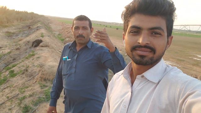 #Roshash Vlog Funny Stily Vlog #Roshash Chall Raha Hai Yeh Tyoub #Well Ki Tarha Pani Deyta Hai смотреть онлайн