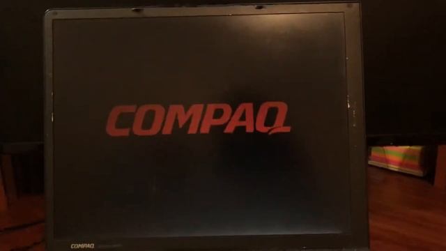 ЗАПУСК 20 ЛЕТНЕГО НОУТА Compaq Armada M700!! ЭТО ТРЭШ