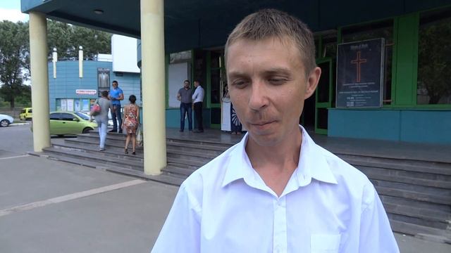 Максима изменил Бог в Церкви "Дверь в небо " г . Днепропетровска смотреть онлайн