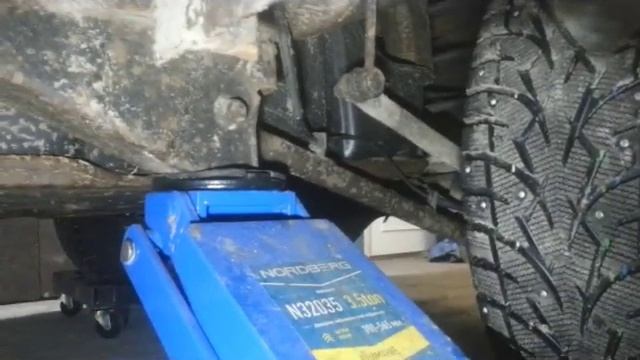 Как передвинуть машину боком в одно лицо... смотреть онлайн