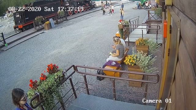 Женщина забрала чужую камеру