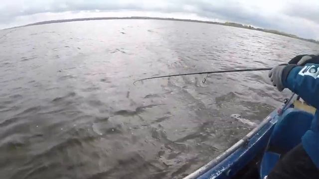 Осенний спиннинг на Каме. смотреть онлайн