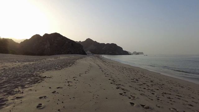 Al Bustan Beach, Oman[Walking Tour 4K] смотреть онлайн