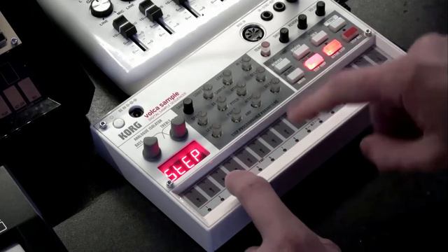 Volca Sample Beat - 4/4 Four on the Floor смотреть онлайн