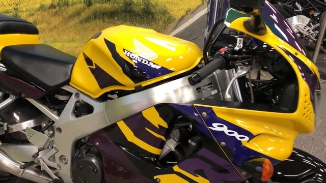 Honda CBR900 RR At CMC Cannock смотреть онлайн