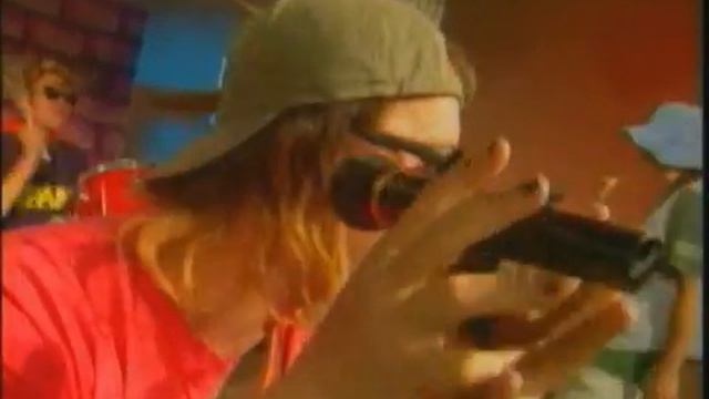 Иван Панфилов - Море воды (Official Clip) смотреть онлайн