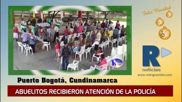 ABUELITOS RECIBEN LA NAVIDAD POR PARTE DE LA POLICÍA смотреть онлайн