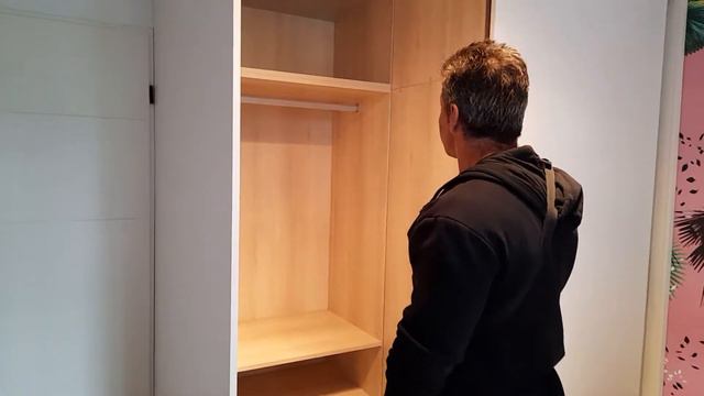 Wardrobe with slidingdoors & extra secret cabinet inside. смотреть онлайн