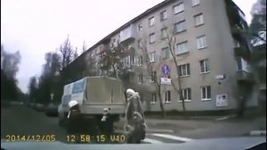 ВОТ ЭТО ТЕЛОЧКИ!!! ВЫПАЛИ СИСЬКИ ВАЛЯТ БОКОМ!!!