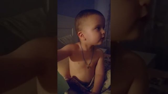 Малыш чихает от каланхоэ смотреть онлайн