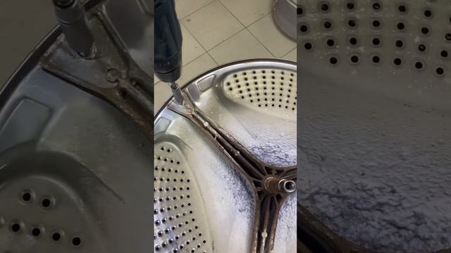 Замена подшипников на стиральной машине Самсунг за 1 минуту. смотреть онлайн
