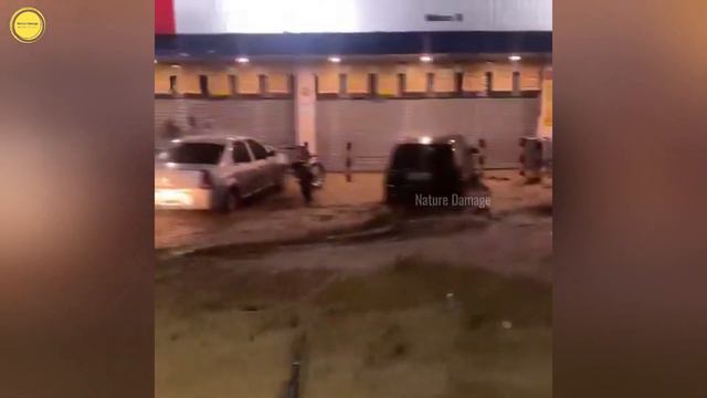 8 Killed in Brazil! Hurricane and Massive Flooding Swept away Buildings, Cars in Baixada смотреть онлайн