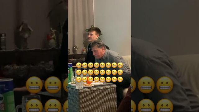 перчики смотрят футбол смотреть онлайн