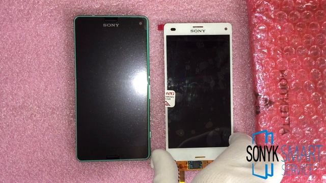 Отличия оригинального дисплейного модуля (экрана) Sony Xperia от китайской копии смотреть онлайн