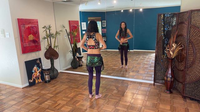 Top 10 Moves Every Belly Dancer Must Know - The Egyptian Shimmy смотреть онлайн