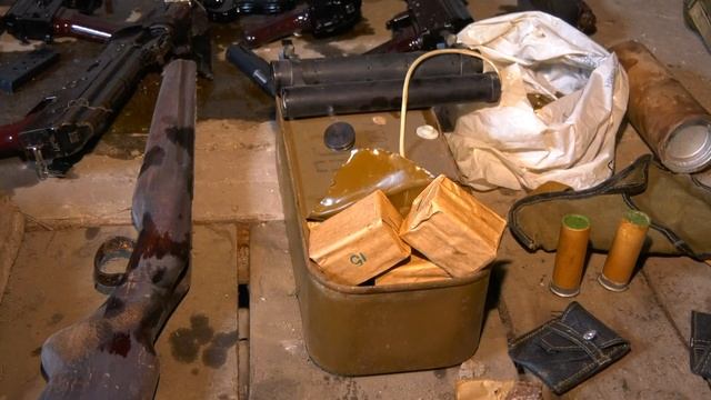Рязань Незаконный арсенал - оружие и боеприпасы хранились в гараже смотреть онлайн