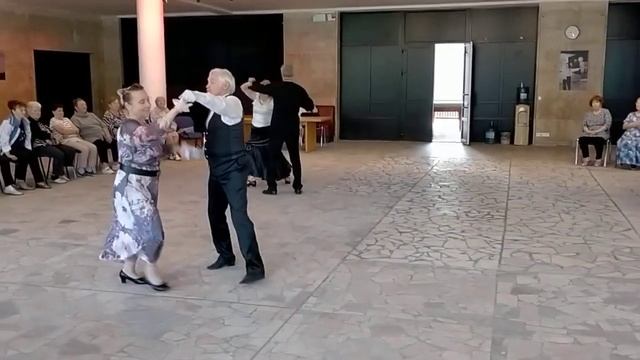 Иван Зинов. Вальс Мазурка. смотреть онлайн
