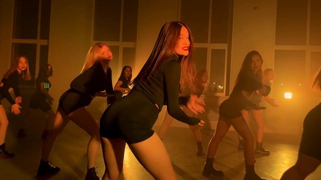 Dancehall / Танцы в Омске / Студия танца Багира / Stylo G - Dash It