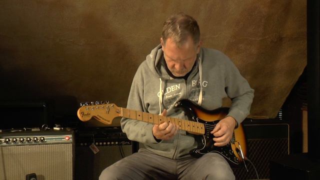 Left Hand Fender Stratocaster 1980 sunburst presented by Vintage Guitar Oldenburg lefthand смотреть онлайн