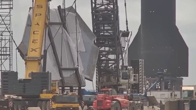 SpaceX Starship's INSANE Launch Pad Tricks + Water Deluge System Updates! смотреть онлайн