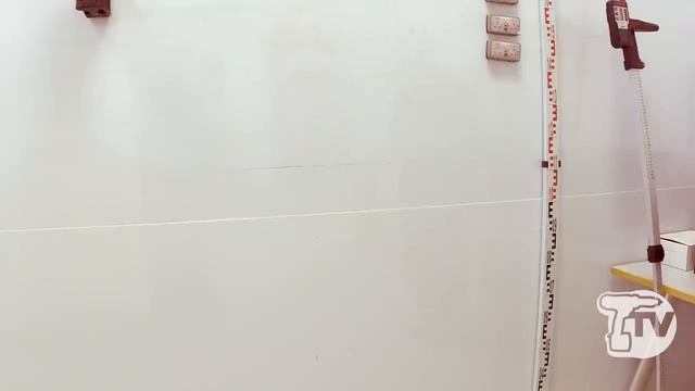 Bosch GLL2 50 Professional Cross Line Laser Level - Toolstop Demo смотреть онлайн