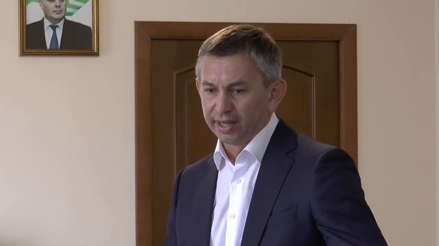 Гости города Гудаута смотреть онлайн