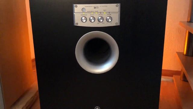 Yamaha YST-SW1500 смотреть онлайн