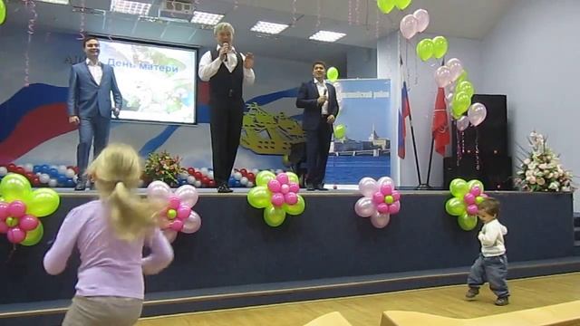 Петербургские баритоны Аты-баты, шли солдаты смотреть онлайн