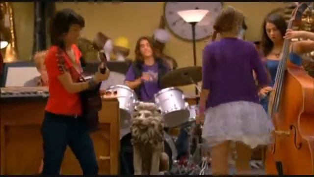 Lemonade Mouth - Turn Up The Music смотреть онлайн