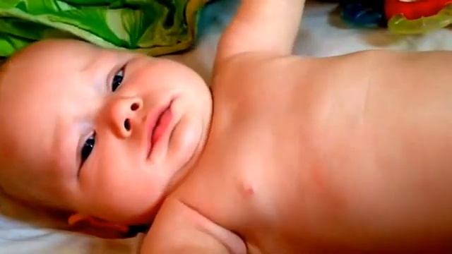 Ребенок 5 месяц разговаривает гулит агукает смотреть онлайн