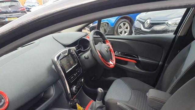 Low mileage Clio смотреть онлайн