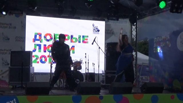 Индийские Танцы(Добрые люди2019,Парк Горького,День Межнациональноого мира и согласия,5.7.19) смотреть онлайн