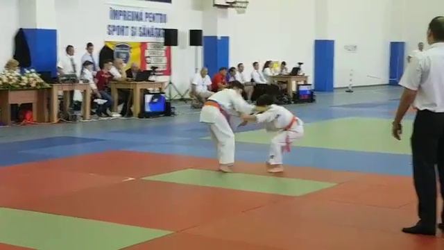 Arad 30 kg U12 - lupta pentru locul III CU Luca Manea - pierdut смотреть онлайн